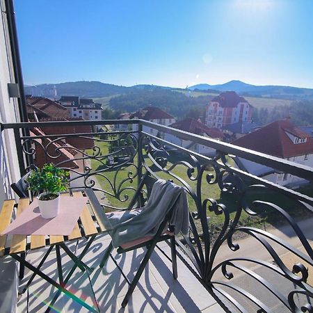 Narcis 17 - Novonamesteni Apartman Sa Prelepim Pogledom Na Tornik ズラティボール エクステリア 写真