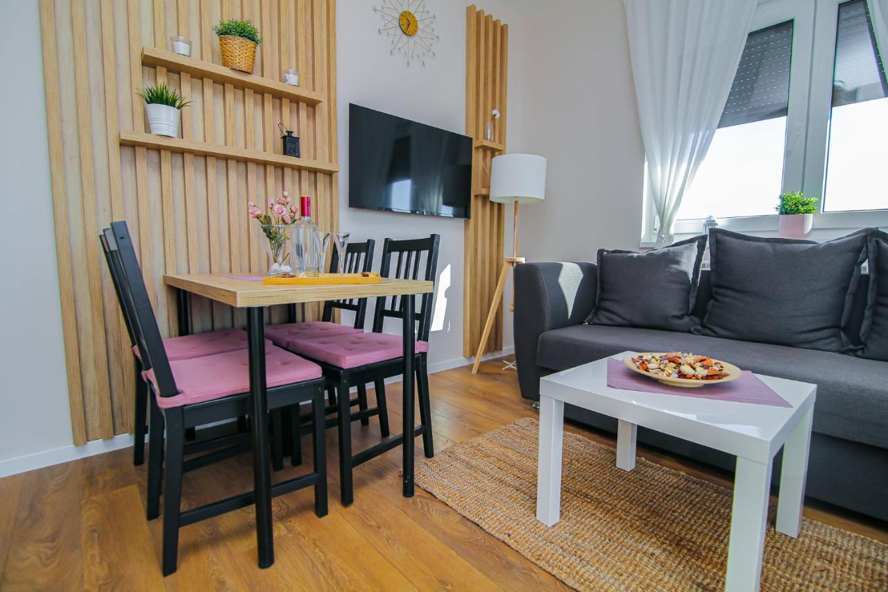 Narcis 17 - Novonamesteni Apartman Sa Prelepim Pogledom Na Tornik ズラティボール エクステリア 写真