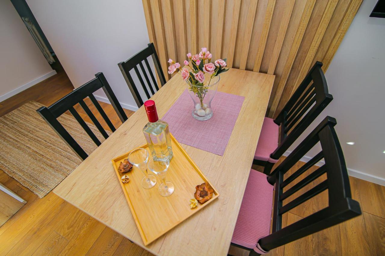 Narcis 17 - Novonamesteni Apartman Sa Prelepim Pogledom Na Tornik ズラティボール エクステリア 写真