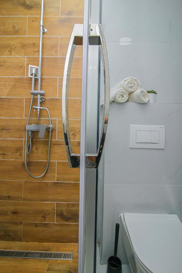 Narcis 17 - Novonamesteni Apartman Sa Prelepim Pogledom Na Tornik ズラティボール エクステリア 写真