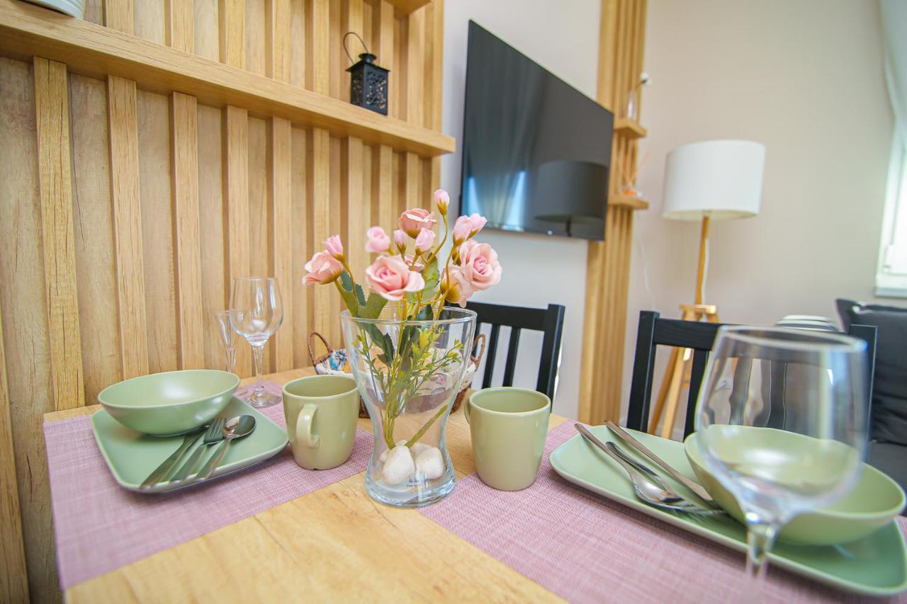 Narcis 17 - Novonamesteni Apartman Sa Prelepim Pogledom Na Tornik ズラティボール エクステリア 写真